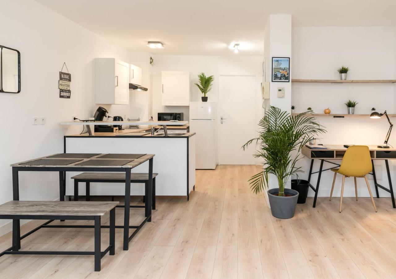 "Le Roll'S" - 1 Chambre - 5 Couchages - Calme - Terrasse - Parking Prive Tours Luaran gambar